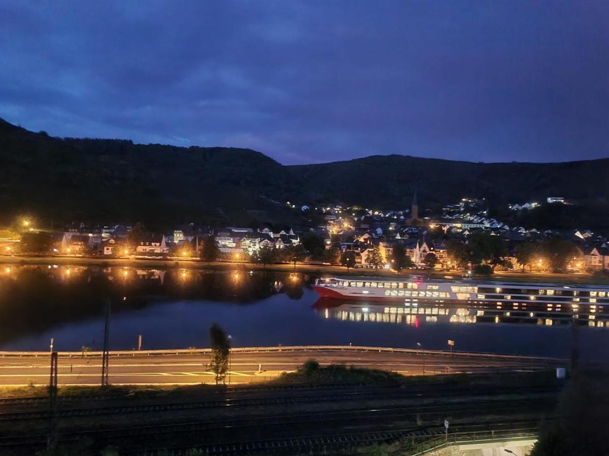Mv Roemervilla, Lofts & Penthouses Mit Traumhaftem Moselpanoramablick Und Sauna Treis-Karden Luaran gambar